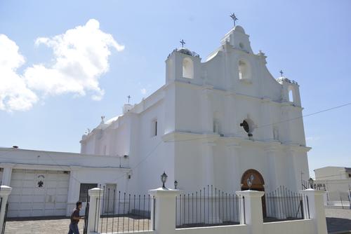 La Catedral de la Diócesis de San Francisco de Asís ha deslumbrado a los jutiapanecos por su belleza y arquitectura. (Foto: Owens Humberto Rizo)