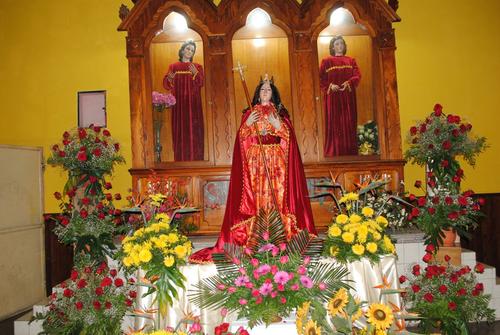 La imagen de Santa Elena es venerada por cientos de fieles católicos en la Catedral.