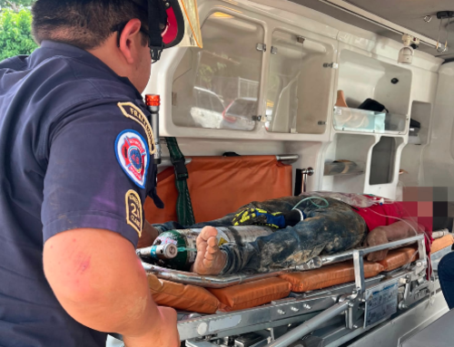 El hombre fue trasladado al Hospital Regional de Cuilapa. (Foto: Asonbomd)