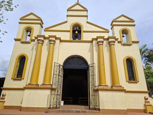Sus restos descansan en el Templo del Calvario, en San Cristóbal Verapaz. (Foto: Edwin Gua)