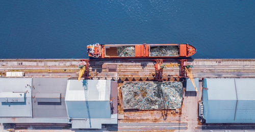 La débil infraestructura nacional para recolectar y clasificar residuos urbanos representa el principal obstáculo para el abastecimiento de plantas recicladoras. (Foto ilustrativa: Shutterstock)