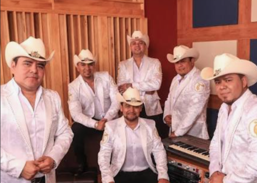 Canciones, interpreta, Trono Mexico, Guatemala, Soy502, noticias 3