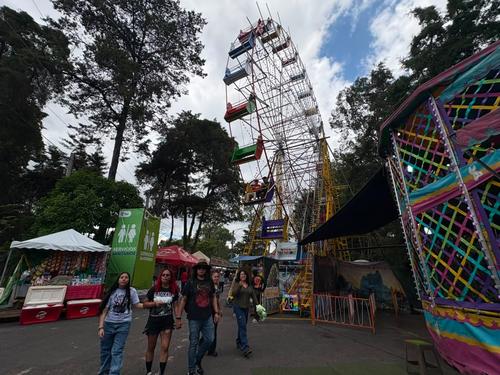 Desde tempranas horas se registró la visita de familias y visitantes. (Foto: Reychel Méndez)