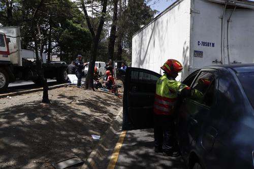 Al menos tres personas resultaron afectadas tras el percance. (Foto: CMB)
