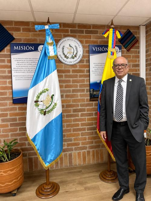 El embajador guatemalteco en Colombia, Óscar Villagrán, confirmó que no hay connacionales afectados por el momento, tras el reciente sismo registrado en dicho país. (Foto: Cortesía/Soy502)