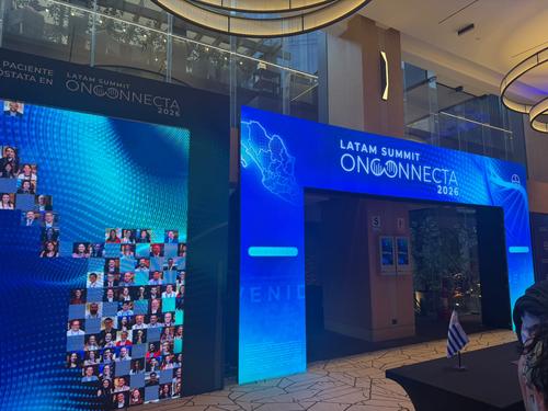 Expertos en oncología y urología se reunieron durante el Latam Summit Onconnecta 2026 en Lima, Perú. (Foto: Bayer)