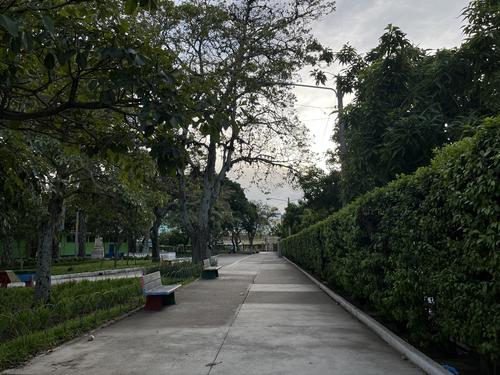 El Parque Colón forma parte del Centro Histórico y refleja distintas etapas del crecimiento urbano de la capital. (Foto: Sandra Sebastián)