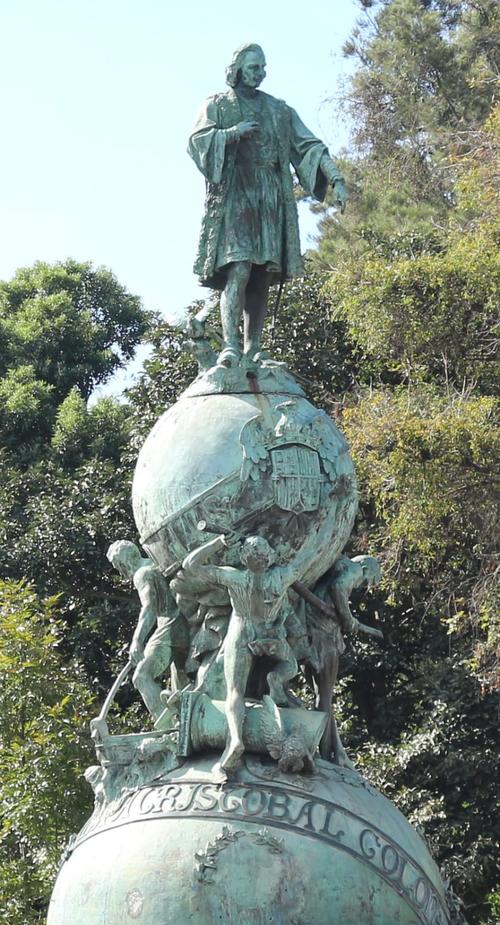 La estatua de Cristóbal Colón fue construida por el español Tomás Mur en los años 1893 y 1896. (Foto: Sistema de Información Cultural)