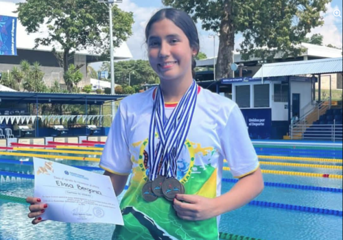 La atleta ha recibido diversos reconocimientos a sus cortos 15 años de edad. (Foto: FB: Asonat Jalapa)