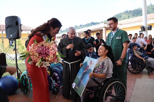 Miss Universe, Obras Sociales Santo Hermano Pedro, Antigua, Guatemala, noticias, Soy502 1