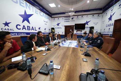 El sector transporte denuncia que las comunas aplican ordenanzas locales para imponer sanciones no contempladas en la legislación nacional. (Foto: Organismo Legislativo)
