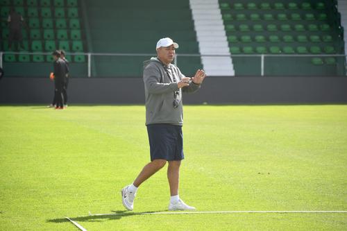 El técnico argentino mantiene su idea de juego pese a los tropiezos en la Copa Centroamericana. (Foto: Rudy Martínez)