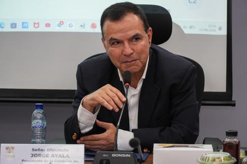 El diputado Jorge Ayala afirmó que la propuesta exige un riguroso análisis técnico debido a la complejidad de sus más de 200 artículos. (Foto: Wilder López/Soy502)