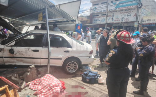 La escena quedó bajo el resguardo de la Policía Nacional Civil. (Foto: Asonbomd)