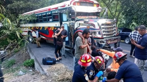 Pasajeros sufrieron de crisis nerviosa tras el hecho armado. (Foto: RRSS)