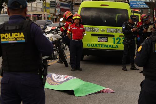 El hombre quedó sin vida tras haber sido atropellado. (Foto: CMB)