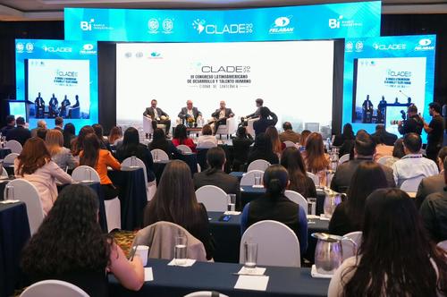 Jornada dentro del Congreso Latinoamericano de Talento Humano celebrada en Guatemala. (Foto: Cortesía/Soy502)