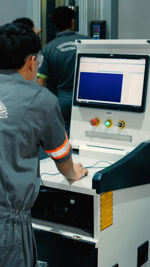 Intecap, Centro de Capacitación, Reformadores, Villa Nueva, tecnología, industria, mecatrónica, robótica, Guatemala, Soy502