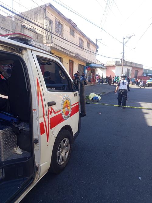 Bomberos determinaron que el hombre falleció debido a la gravedad de las heridas. (Foto: CVB)