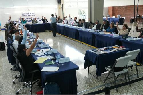 La Comisión de Postulación para CGC aprobó el reglamento interno, en el que destaca la prohibición de usar teléfonos celulares o cualquier otros dispositivo en las votaciones que efectué la Postuladora. (Foto: Wilder López/Soy502)