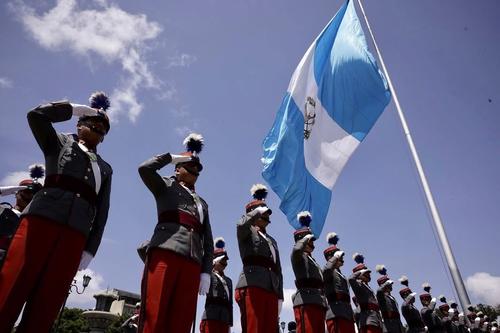 Las fiestas patrias se vivirán con el emblemático desfile y otras actividades culturales. (Foto vía: Gobernación Departamental de Guatemala)