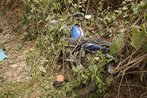 Esta es la motocicleta en la que se accidentaron las víctimas. (Foto: CMB)