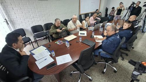 COVIAL, Caminos y las municipalidades intentan establecer limites administrativos para responder oportunamente a la población. (Foto: Wilder López/Soy502)