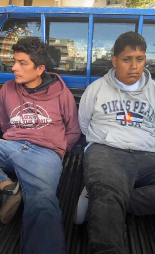 Dos hombres fueron detenidos tras el violento asalto. (Foto vía: Henry Quevedo)
