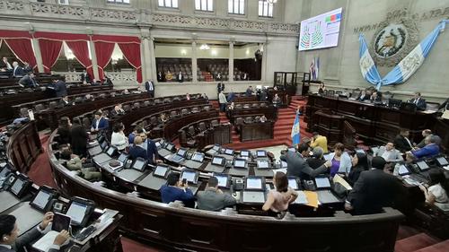 Ambas iniciativas apuntan a equilibrar la relación entre las entidades financieras y los usuarios. (Foto: Wilder López/Soy502)