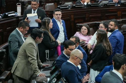 Los ponentes de la iniciativa calificaron como noble esta normativa a beneficio de los guatemaltecos. (Foto: Wilder López/Soy502)