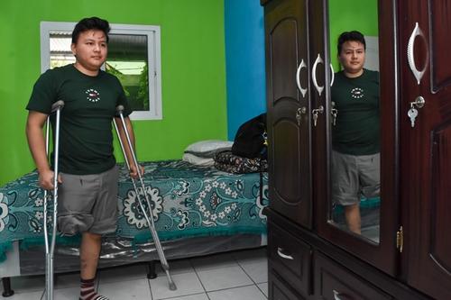 Pese a su limitación, Larkin Morales aseveró que retomó sus estudios como Técnico en enfermería. (Foto: Estuardo Paredes/Colaborador)