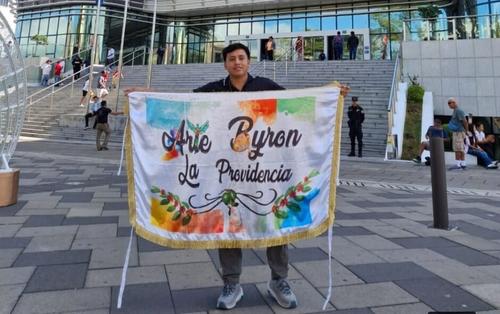 La creatividad y la perseverancia han sido pilares fundamentales en la carrera de Byron Pop Caal. (Foto: Cortesía Byron Pop Caal)