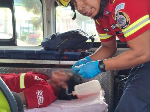 Dos mujeres resultaron heridas durante el ataque armado. (Foto: Bomberos Municipales)
