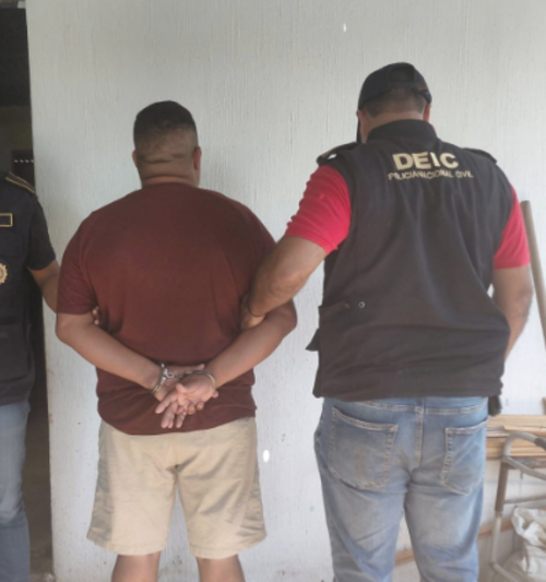El hombre deberá responder a la justicia. (Foto: PNC)