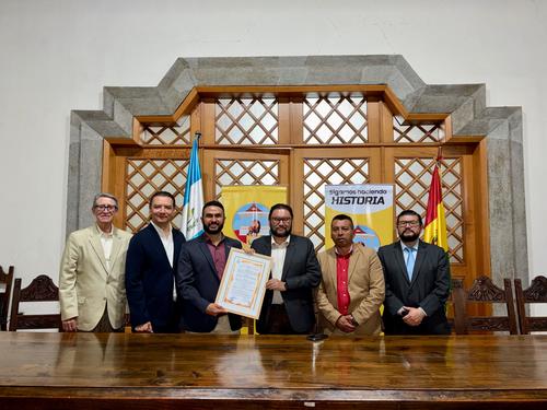 Universales, Ángel Menéndez, Guatemalteco Ilustre Orator 2026, estudiantes, tecnología, Galardón Guatemaltecos Ilustres, Alta Verapaz, San Marcos, Guatemala, Soy502