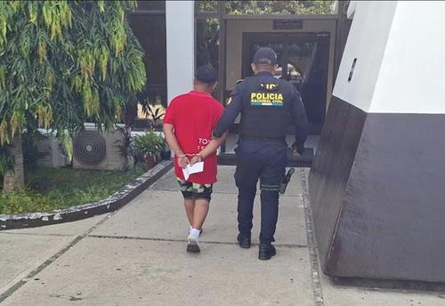 El capturado fue puesto a disposición de las autoridades competentes. (Foto: PNC)