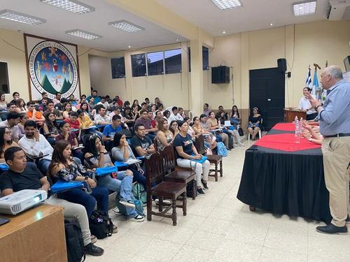 Estudiantes del Cudep durante actividades académicas en el campus. (Foto: CUDEP)