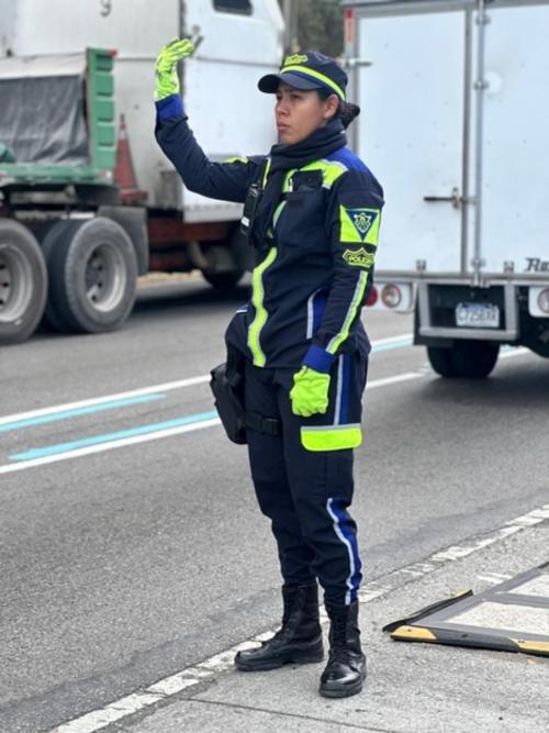 Una de sus primeras funciones es ayudar a movilizar el tráfico. (Foto: Cortesía Municipalidad de Guatemala)