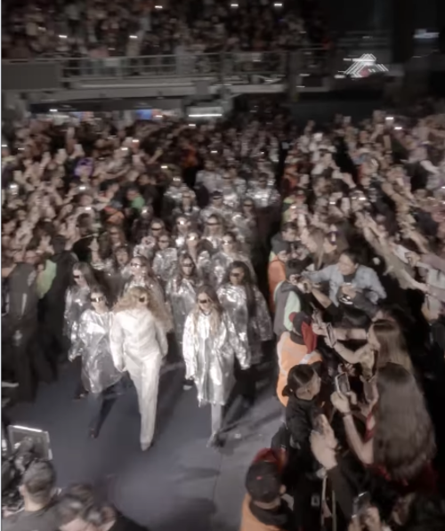 camina shakira concierto el salvador 1