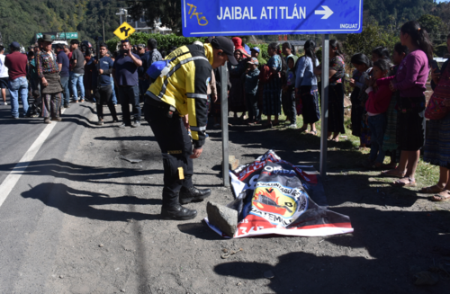 El menor se dirigía hacia una tienda cuando fue alcanzado por un camión. (Foto: Pedro Sicajau/Colaborador)