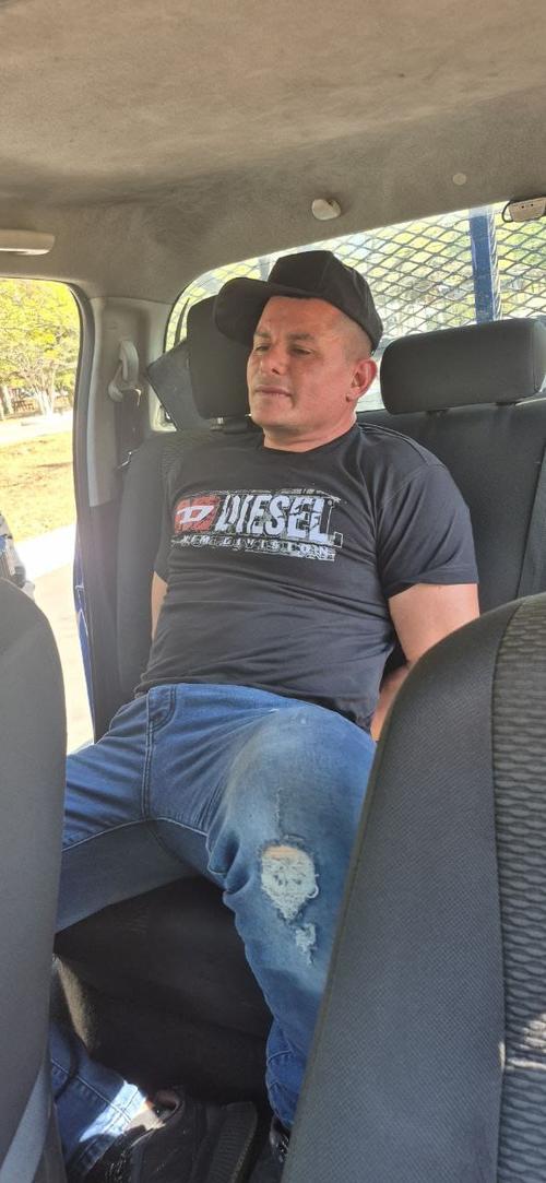 El capturado fue identificado como Alex Javier Cardona Estrada, alias "Chele Peña", de nacionalidad guatemalteca y/o hondureña. (Foto: PNC)
