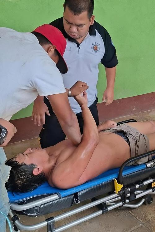 Ambos fueron trasladados a un centro asistencial. (Foto: Redes Sociales)