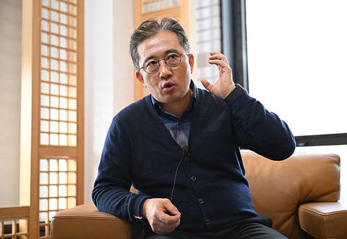 Desde que se estableció en Corea del Sur, Lee Il-kyu, se ha convertido en un comentarista que habla sin tapujos sobre su país natal. (Foto: AFP)