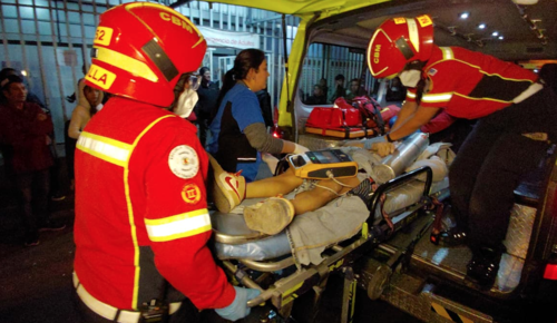 A pesar del esfuerzo de los socorristas fue declarado como fallecido por los médicos de turno a su llegada al hospital. (Foto: Rafael Zuñiga/CBM)