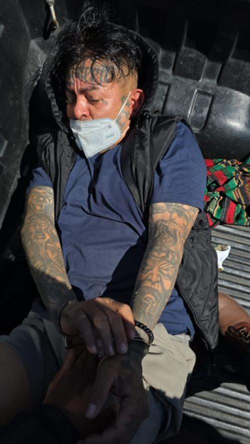 Carlos Agustín Reyes Popol, alias “Bufón”, se encontraba prófugo y fue capturado en San Pedro Ayampuc. (Foto: Bernardo Arévalo)