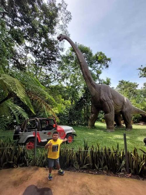 En medio de los senderos se encuentran las figuras animatrónicas. (Foto: Cortesía DINO PARK)