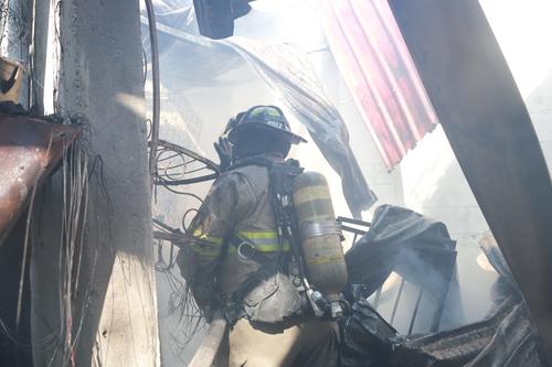 La pérdidas materiales ascienden a los Q175 mil. (Foto: Bomberos Voluntarios)
