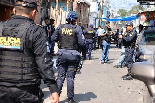 Investigadores de la DEIC de la PNC realizaban operativos en las colonias Bethania y Sakerti. (Foto: PNC)