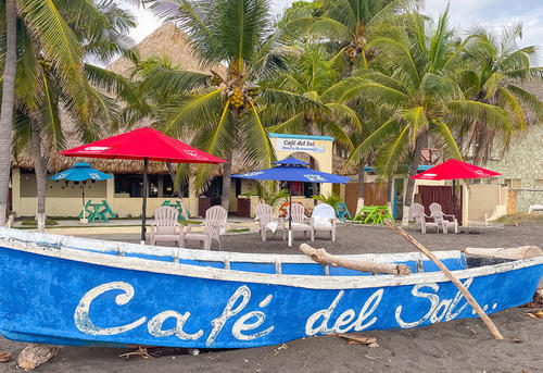 Propios y visitantes disfrutan de la tranquilidad del sitio. (Foto: Hotel Café del Sol)