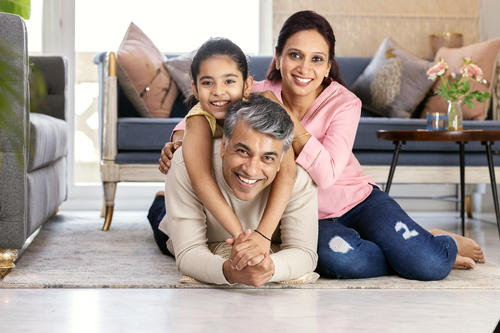 Como padre, puedes darle a tu hijo herramientas para desarrollarse adecuadamente. (Foto: Shutterstock)